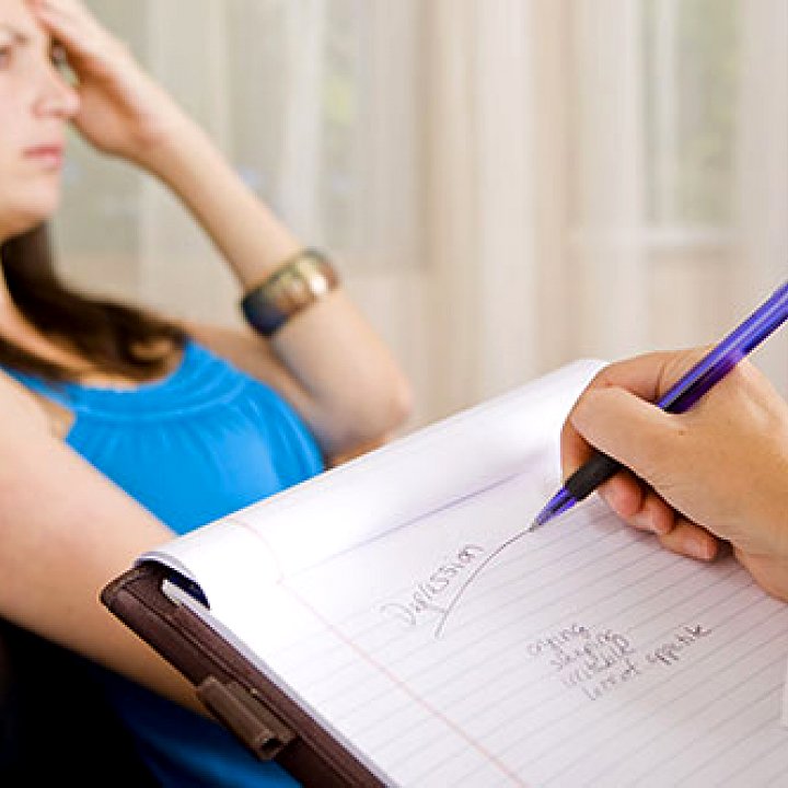 Brain scans may help clinicians choose talk therapy or medication treatment for depression