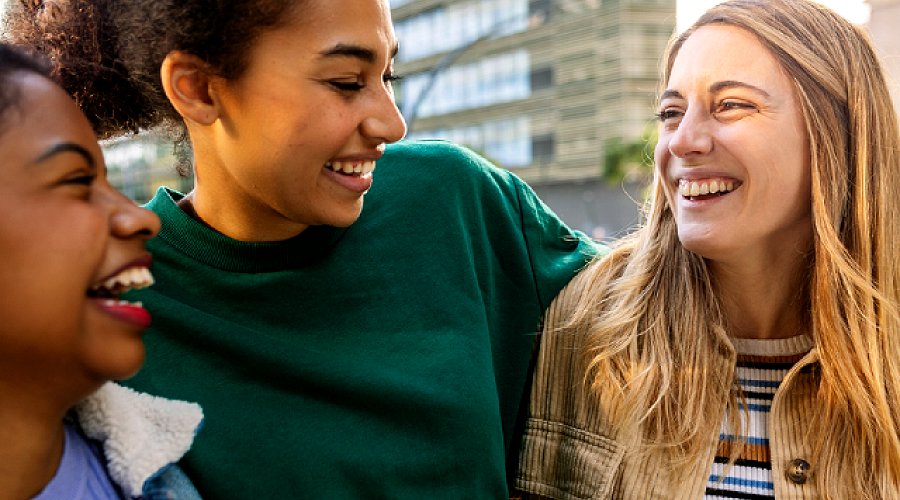5 Ways To Maintain Healthy Friendships As An Adult