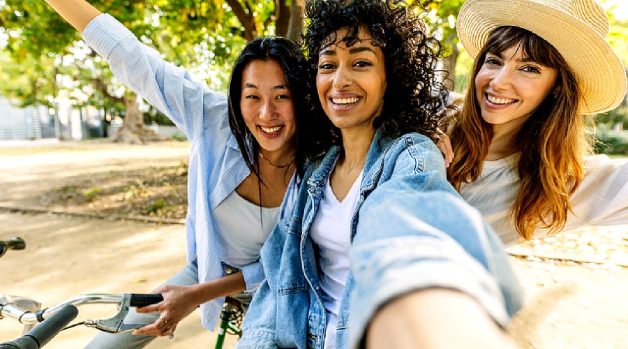 International Friendship Day: The Psychology of Deep Bonds