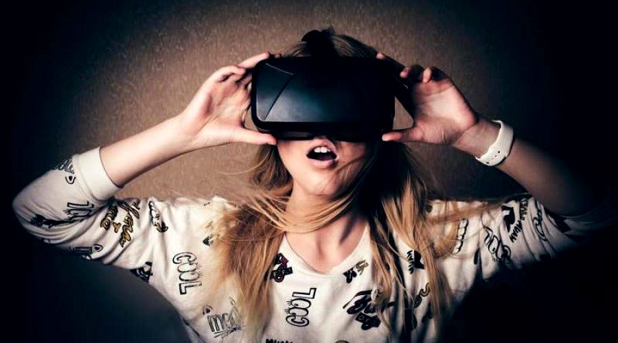 Social Exclusion in Virtual Realities Has a Negative Social and Emotional Impact in Real Life