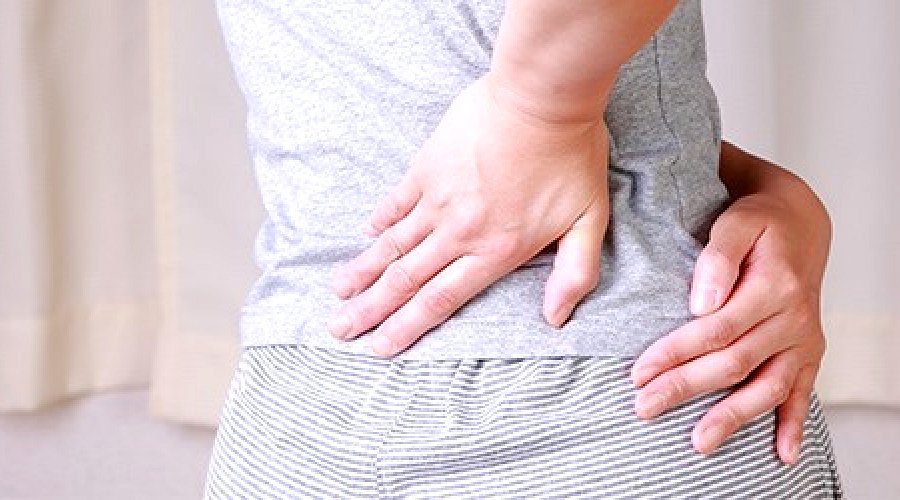 Spouses' Daily Responses to Partners' Pain Linked With Later Functioning