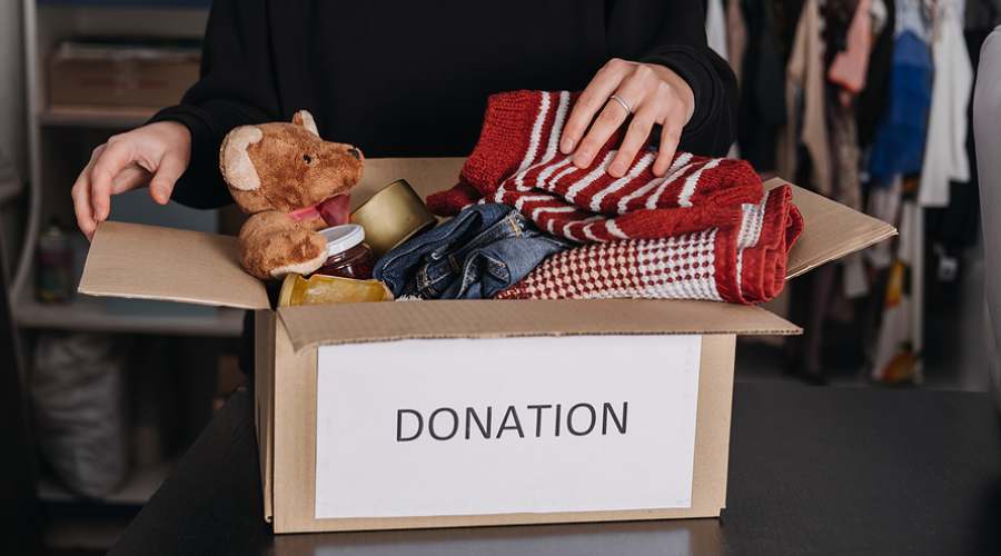 Benefits of Giving Back During the Holidays for Mental Health